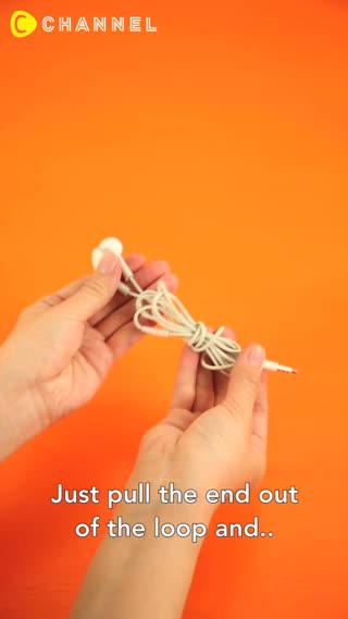 Quickly untie it! How to Store Earphones