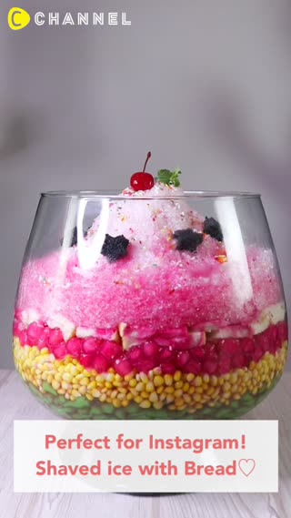 Instagram ready! Shaved ice with Bread♡