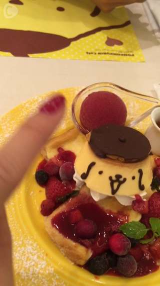 ポムポムプリンカフェに来ました！Julie@東京の原宿です！