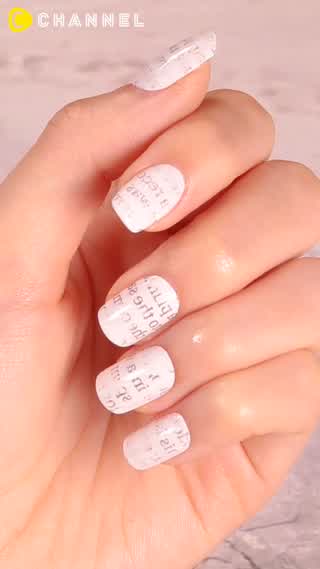 英字新聞を転写！？【超おしゃれな ニュースペーパーネイル】