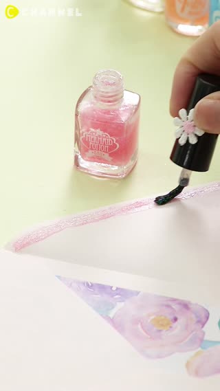 Glitter Glue Manicure