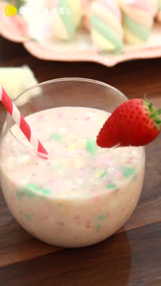甘酸っぱい！ふわふわマシュマロいちごスムージーのつくり方♪