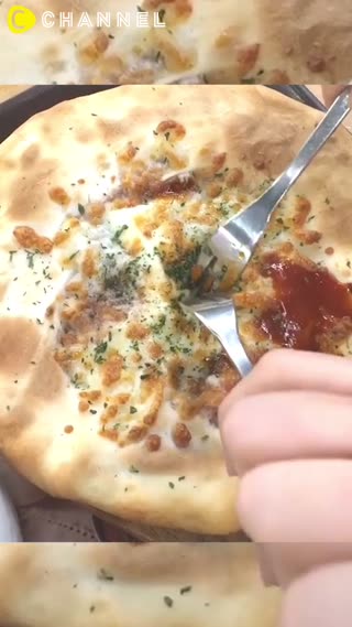 在韓國超人氣的！起司辣炒年糕披薩