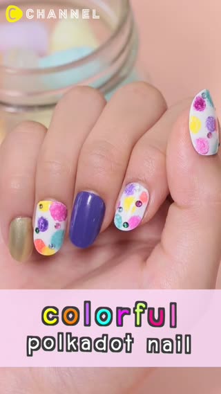 เล็บลายจุดสีสันคัลเลอร์ฟูล 