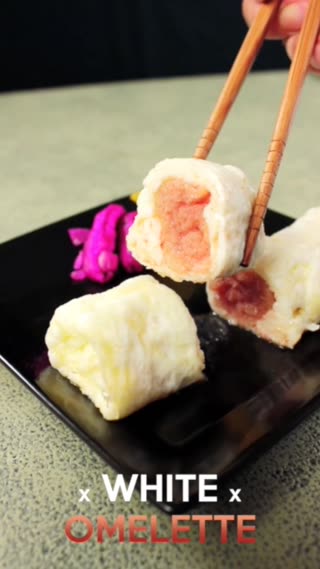 ไข่ขาวม้วนไส้ไข่ปลา