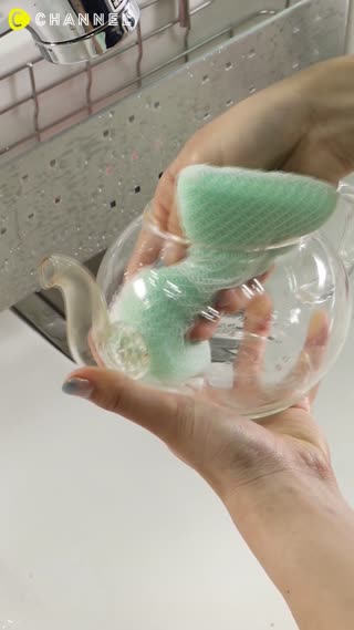 Membersihkan dengan Sponge