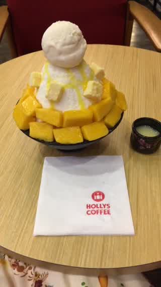 Mango Cheese Bingsu@HollysCoffee