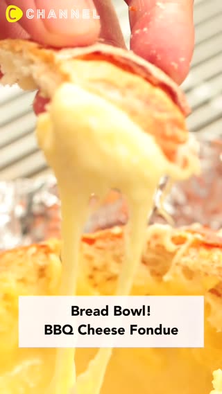 Barbecue Cheese Fondue Bread Bowl!