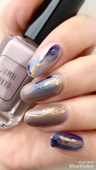 ジュワッとボケるニュアンスネイル