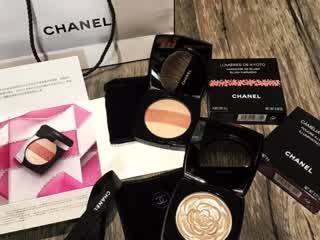 香奈兒限量亮采盤，一起來開箱