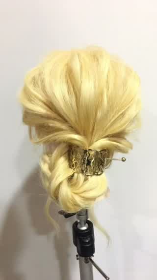 ロングヘアは100均で変わる！リーズナブルに可愛く変身