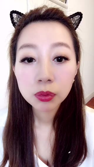 太神奇！『日本藥妝必買新鮮貨』KOSE口紅雨衣-就是不掉色