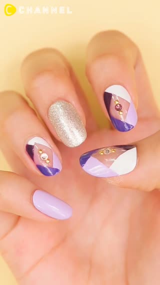 大人なニュアンスをプラス♡マスキングテープを使った"外枠ネイル"