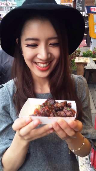 【韓国グルメ】ジューシーなお肉がたまらない！立ち食いステーキ屋❤