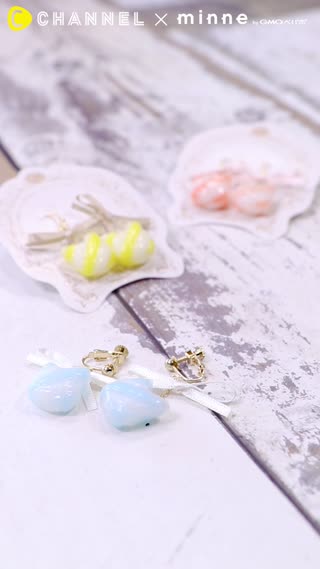 ミルキーカラーが耳元でゆらゆら。「ねこドロップスイヤリング」