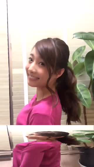 1 minute Ponytail Hairstyle!