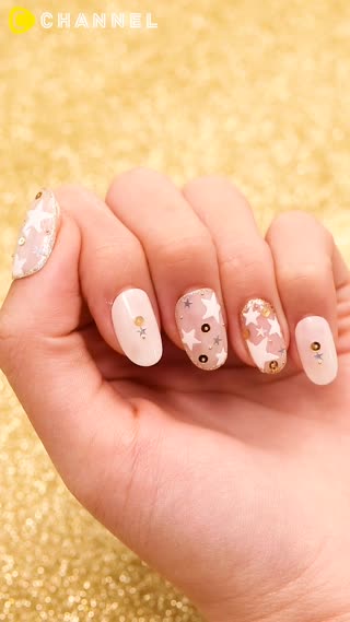 きらきら輝くセルフネイル シアースターネイル