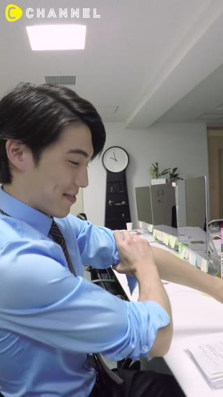 【バーチャル恋愛クリップ】王子様＃1　初めての残業で何かが起こる…！？