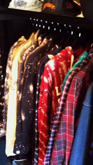 streetshop"CRACK HOUSE"