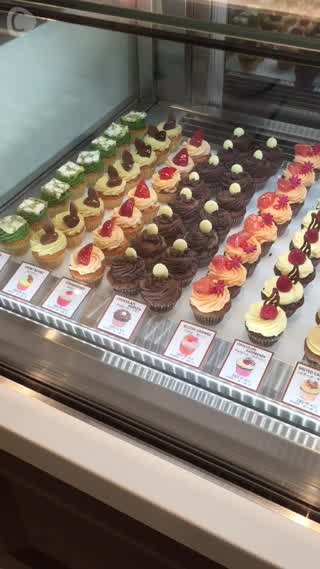 宮島るりかのいちご便り〜LOLA'S cupcake in原宿〜