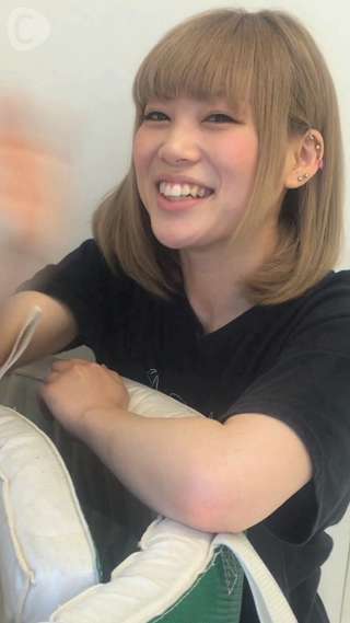 エルズ ブート キャンプ『反り腕立て伏せ』