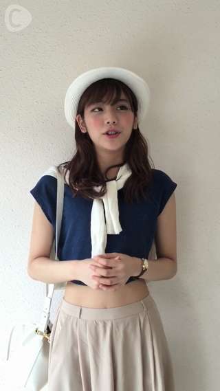 ホワイトアイテムがポイントの夏コーデ！