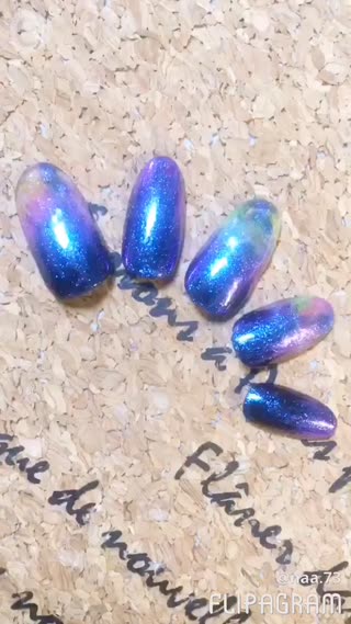 【シアー感が大人っぽい！】ギャラクシーネイル