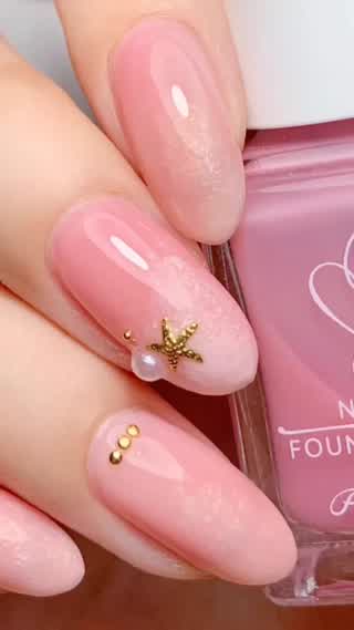 ちゅるんとキラキラ✨桃みたいなモテネイル♡ 