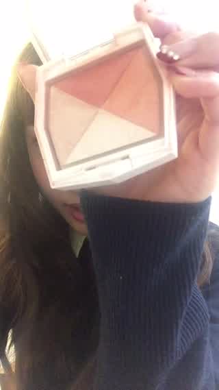 ダテメガネをかけて、時短メイク！