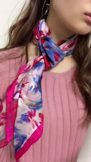 春から大活躍！リングを使ったおしゃれなスカーフアレンジ