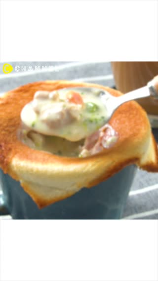 So easy! Chicken Pot Pie in a Mug