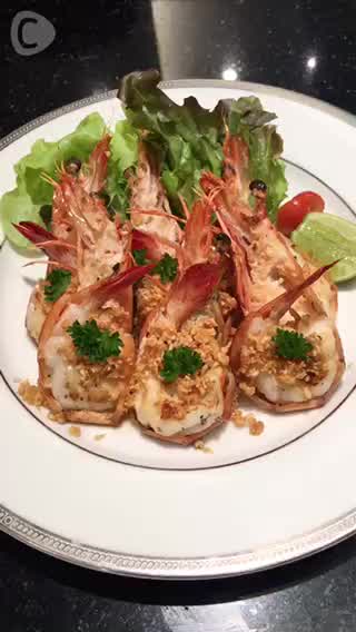 Grilled Prawn Steak & Spicy Pork Salad