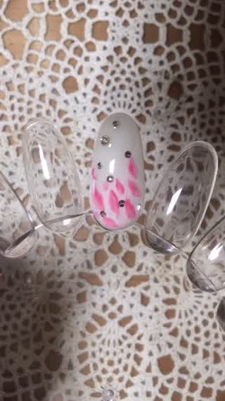 Rady風花びらネイル