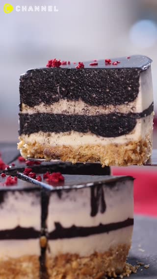 Cheesecake hitam putih