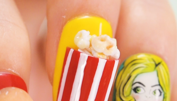 飛び散り注意 弾ける ポップコーンネイル C Channel