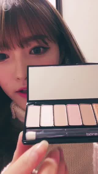 全10種類のカラーのシャドウパレットを紹介！