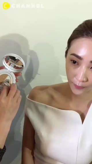 一盒可以同時打亮＋遮瑕的氣墊