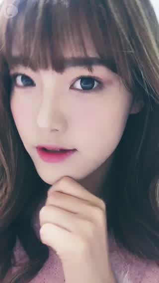 今年の春はピンク色のアイメイクで決まり！