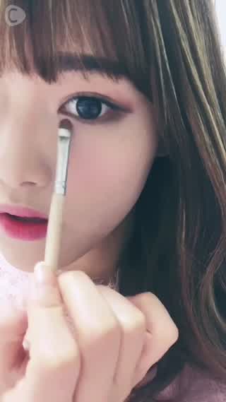 今年の春はピンクのアイメイクで決まり！