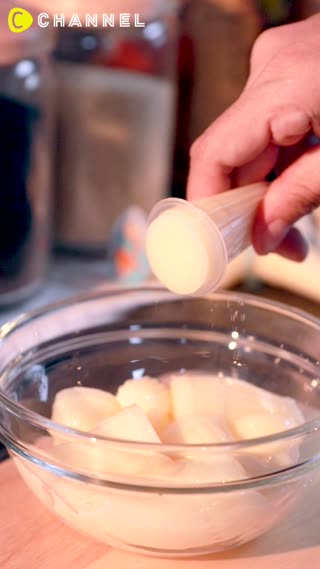 พุดดิ้งปีโป้โยเกิร์ตฟรุตสลัด