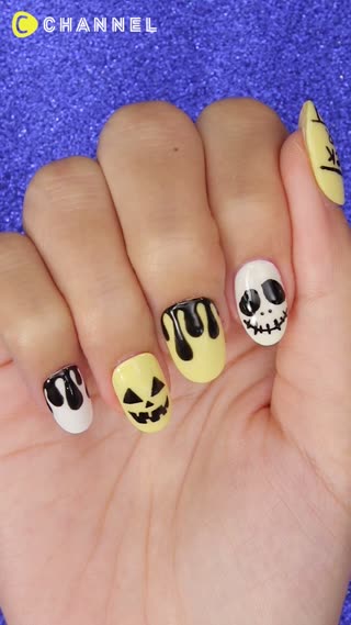 Glow-in-the-dark! Skull Nail Art