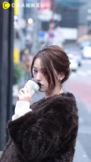 橫向扭轉試試看！縱向扭轉盤髮 