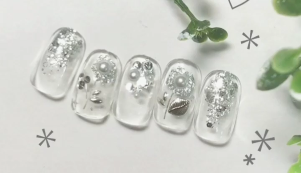 パーツを置くだけ 簡単大人フラワーネイル C Channel