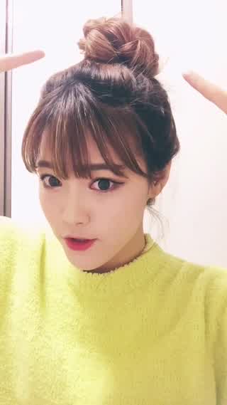 お団子アップヘアをキレイにまとめる裏ワザ！三つ編みで簡単スッキリ