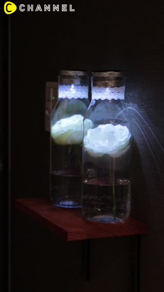 花朵在閃閃發亮♡以「太陽能花朵光」提升室內空間的格調！