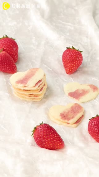 Heart-Shaped Strawberry Languedocia