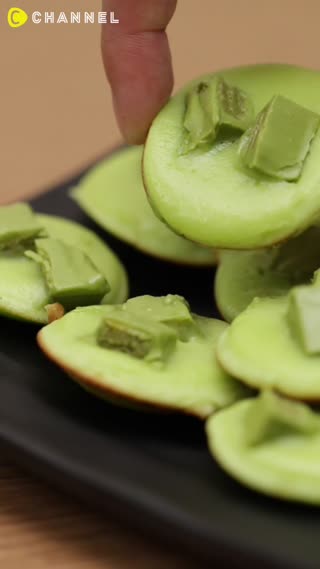 Kue Cubit Green Tea