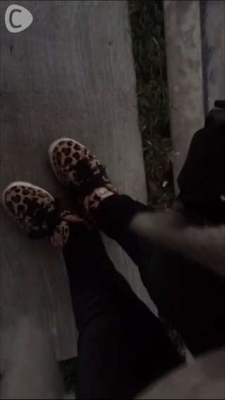 雨の日の気温15℃スニーカーコーデ♡