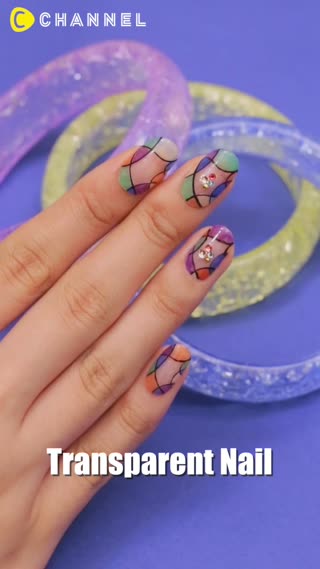 เพ้นท์เล็บลายกระจกโปร่งแสงสวยสง่าคลาสสิค