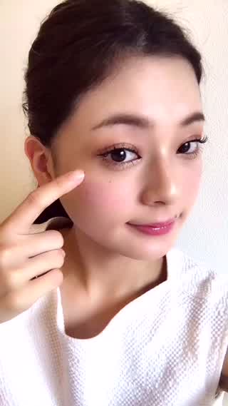 目がクッキリワイドに見えるアイラインの引き方